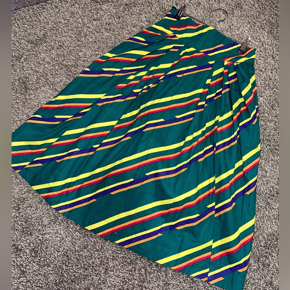 BEST OFFER ModCloth Green High Waisted Skater Skirt Excellent Condition! Pockets